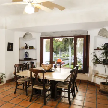 Reconocido Por su ubicación, Calidez y Hospitalidad