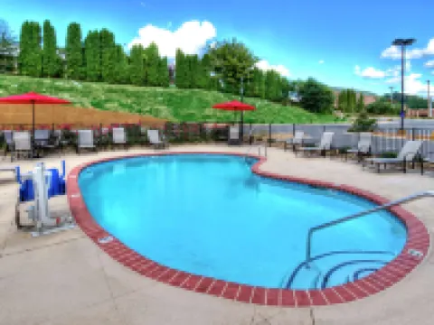 Hampton Inn Cookeville Hotels in Cookeville