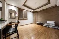 Gwangju Gonjiam M