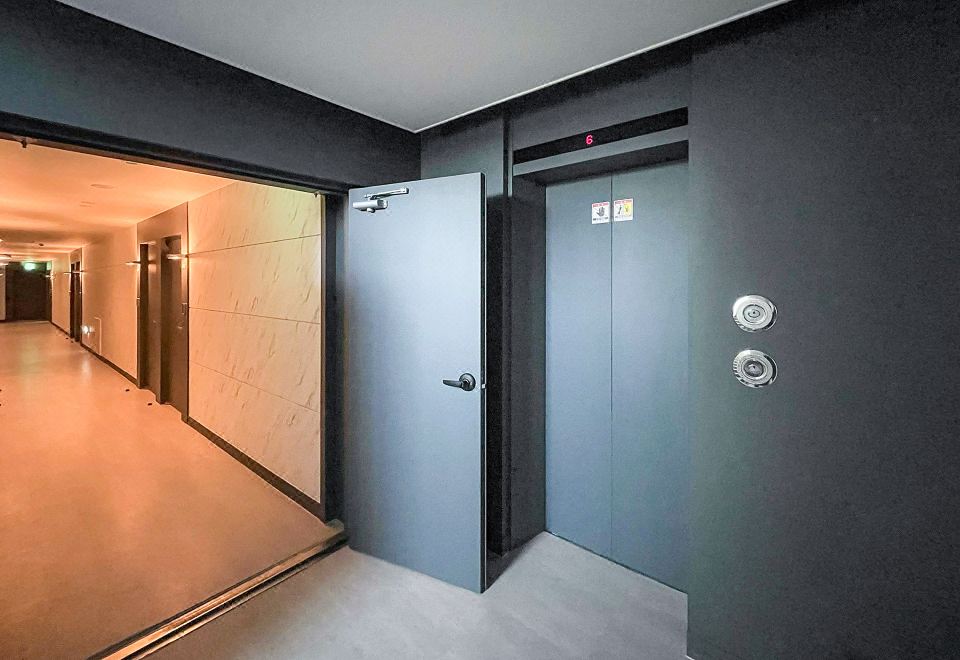 3. 넘버25호텔 사..