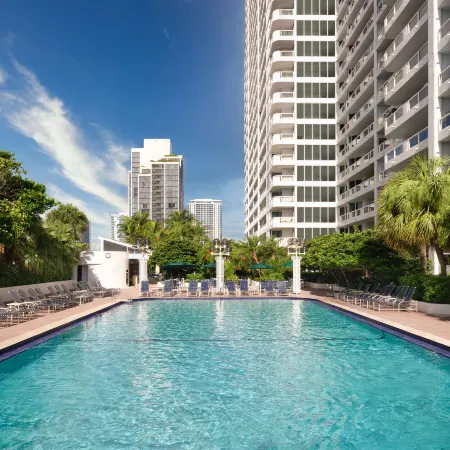 DoubleTree by Hilton Grand Hotel Biscayne Bay