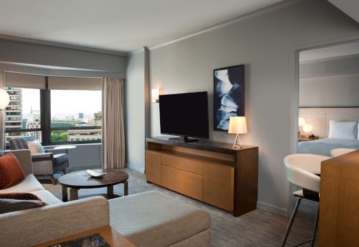 힐튼 뉴욕 미드타운 외관