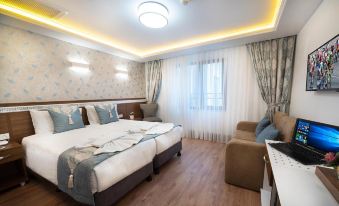 Room in Guest Room - Lika Hotel - Standard Double or Twin Room in Istanbul