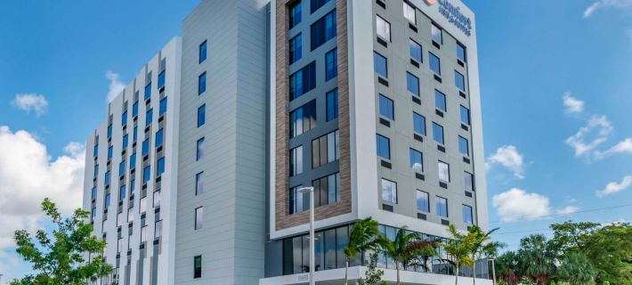 Comfort Inn & Suites Miami International Airport Hotels in Miami Springs