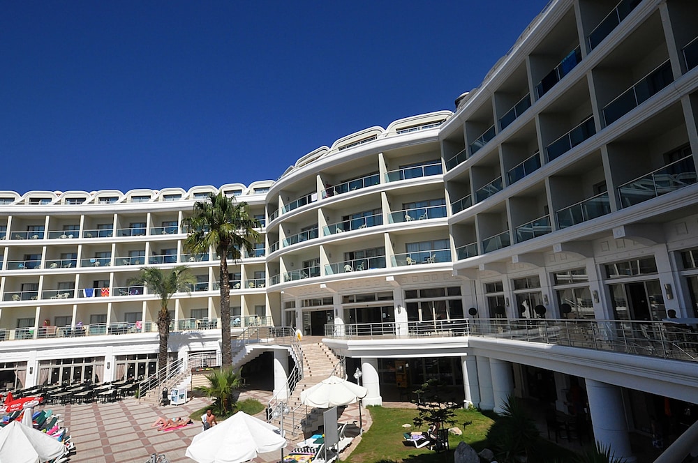 Pineta Park Deluxe Hotel - All Inclusive