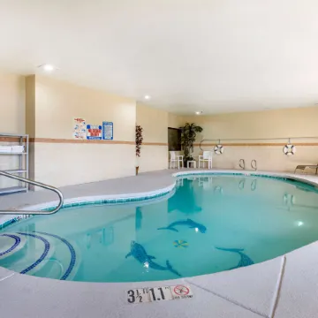 Comfort Inn & Suites