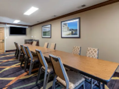 Comfort Inn & Suites Cedar Rapids North - Collins Road Hotels in Cedar Rapids