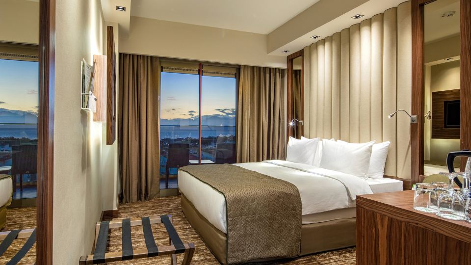 Holiday Inn ANTALYA - LARA by IHG