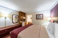 Red Roof Inn & Suites Clinton, TN - parking