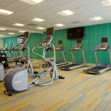 Holiday Inn Express & Suites OMAHA - MILLARD AREA by IHG