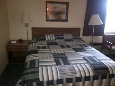 Buffalo Lodge Inn Hotel di 