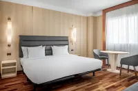 AC Hotel Badajoz Hotel dekat Science Faculty