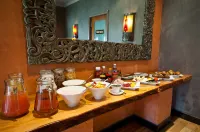 Singa Lodge - Lion Roars Hotels & Lodges - พร้อมอาหารเช้า