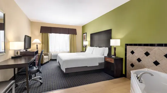 Holiday Inn Express & Suites Edmond