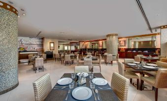 Howard Johnson Plaza By Wyndham Dubai Deira