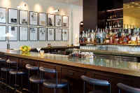 Hyatt Centric ดาวน์ทาวน์แซคราเมนโต - ที่มีบาร์