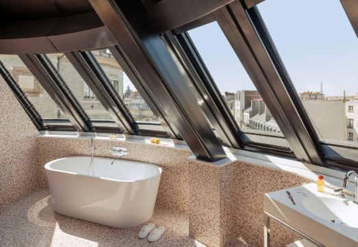 호텔 마담 레브 전망 호텔 마담 레브의 파리 시내 전망