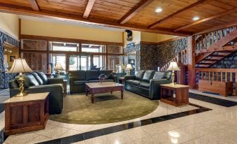 Mountain Edge Suites at Sunapee, Ascend Hotel Collection
