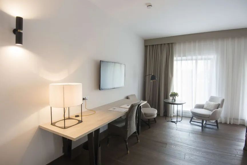 Parador de Lleida Habitaciones Photos