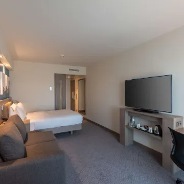 Hampton by Hilton Dusseldorf City Centre Отели в г. Дюссельдорф