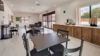 Platinum Stay Inn & Suites - 2-Star
