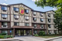 Super 8 by Wyndham Groton Hotels in Groton