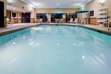 Hampton Inn Cedar Rapids Отели в г. Сидар-Рапидс