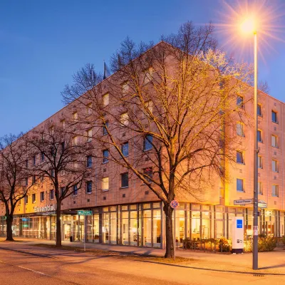 Essential by Dorint Berlin-Adlershof Hotels near Ferdinand-Braun-Institut