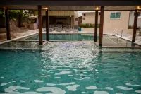 Hotel Morada do Sol - ที่มีสระว่ายน้ำ