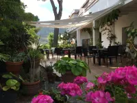 Hotel S´Aguarda Hôtels à proximité de : Diving Center Cadaqués