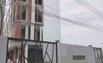 Samutsakorn Apartment - Housity
