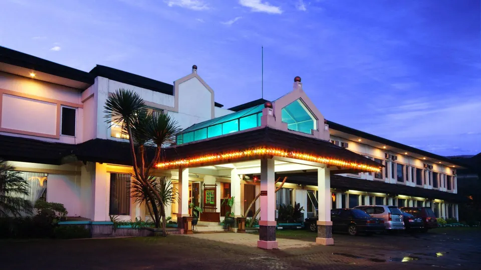 Parama Hotel dan Restaurant