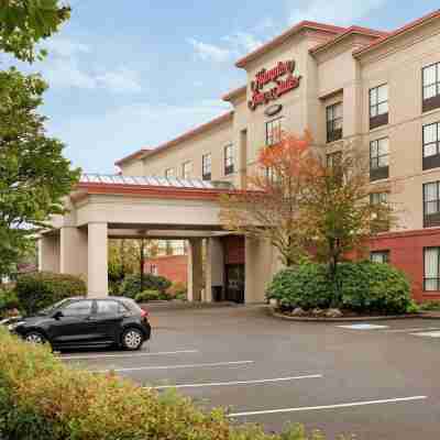 Hampton Inn & Suites by Hilton Langley-Surrey Hotel Exterior