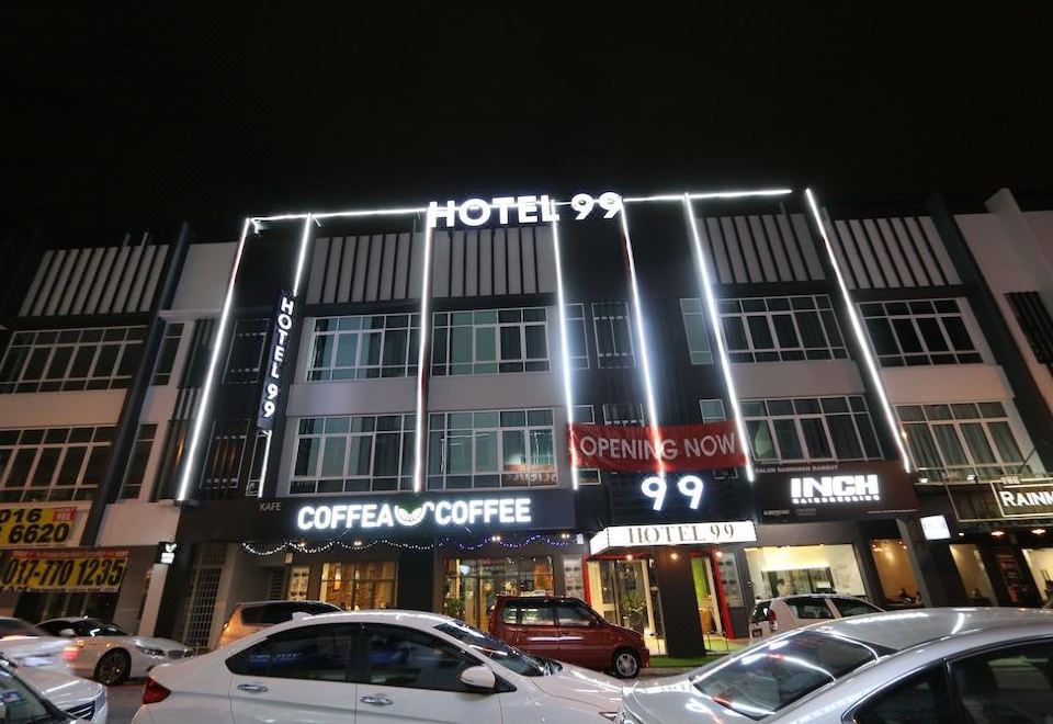 Swing & Pillows @ KL Sri Petaling