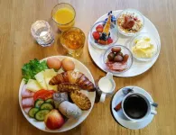 Hotel Seurahuone Riihimäki - 朝食