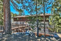 Mv17 Amazing Lake View & Spacious 2 Bedroom Ski Cabin with Hot Tub Ξενοδοχεία στην πόλη Gardnerville