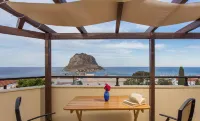 Malvasia Corner Studios - ex Romeo's House Hotels in Gefira