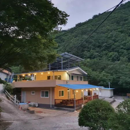 Gurye Neulpureun Pension