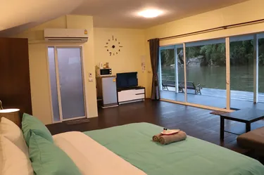 รูปภาพของThe Green House แพพักริมแม่น้ำแควน้อย วิวพาโนรามา