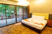 The Canal Garden Resort Hotels in Tha Yang District