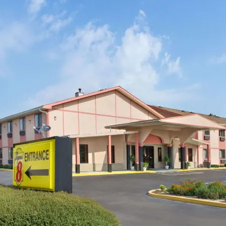 Super 8 by Wyndham Waycross GA