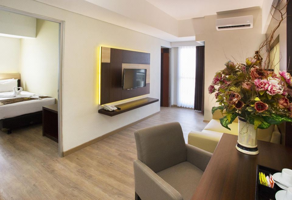 Hotel Gunawangsa Merr