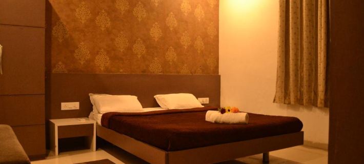 Hotel Safari Lodge Hotels in Chandrapur District