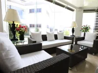 Alicia Hotel & Restaurant エンバカデロ周辺のホテル