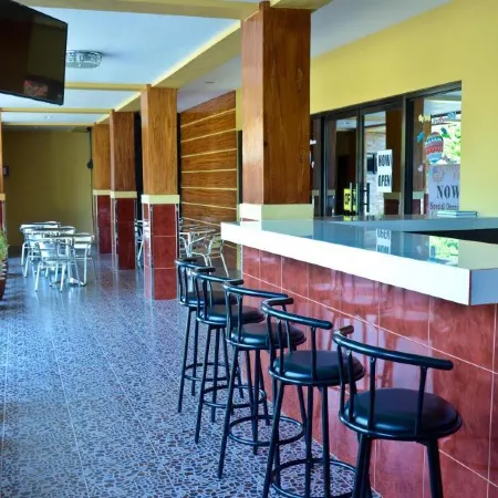 La Galleon Suites Hotel
