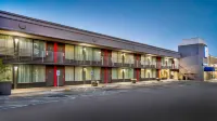 Motel 6 Louisville, KY - Airport - Fair Expo - Pet friendly