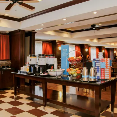 Hampton Inn Matamoras/Milford