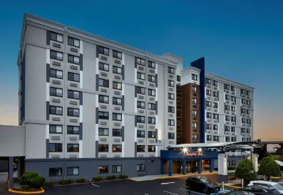 Hampton Inn Newark Airport