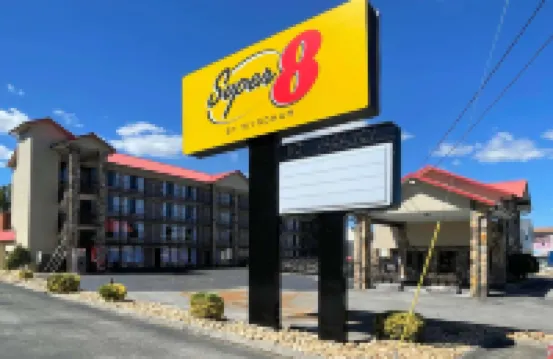 Super 8 by Wyndham Pigeon Forge Downtown Hoteles en 