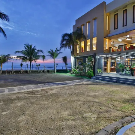 The Jayakarta Villas Anyer Отели рядом с достопримечательностью «Пляж Anyer»